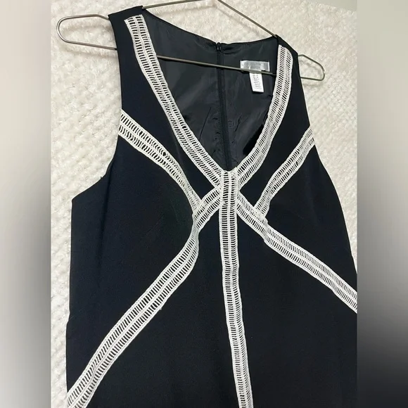 London Times Dress Black with White Accents V Neckline Work Dress Size 12P - Picture 4 of 9